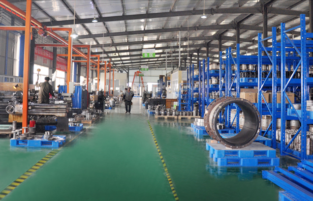 工廠規模大,產能高 工廠規模大,產能高